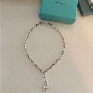✨RARE Tiffany and Co drop heart tag necklace✨